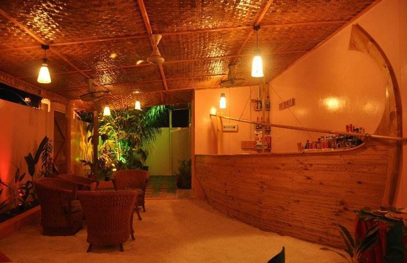 Arena Lodge Sky Maafushi Eksteriør billede
